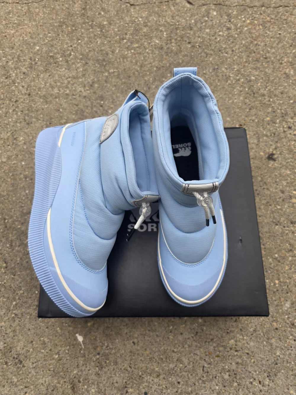 Sorel Women's Light Blue Cozy Winter Boots Size 8